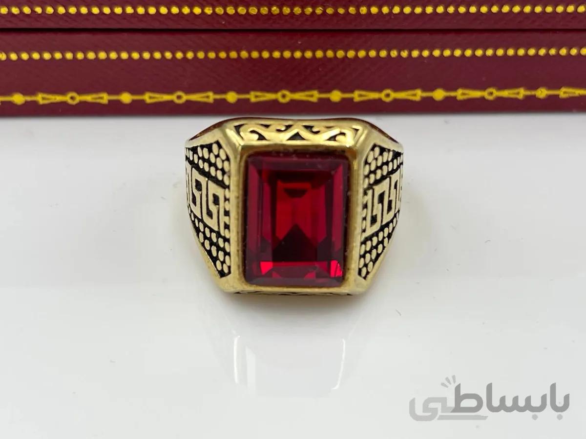 انگشتر با سنگ قرمز و رکاب ورساچه
