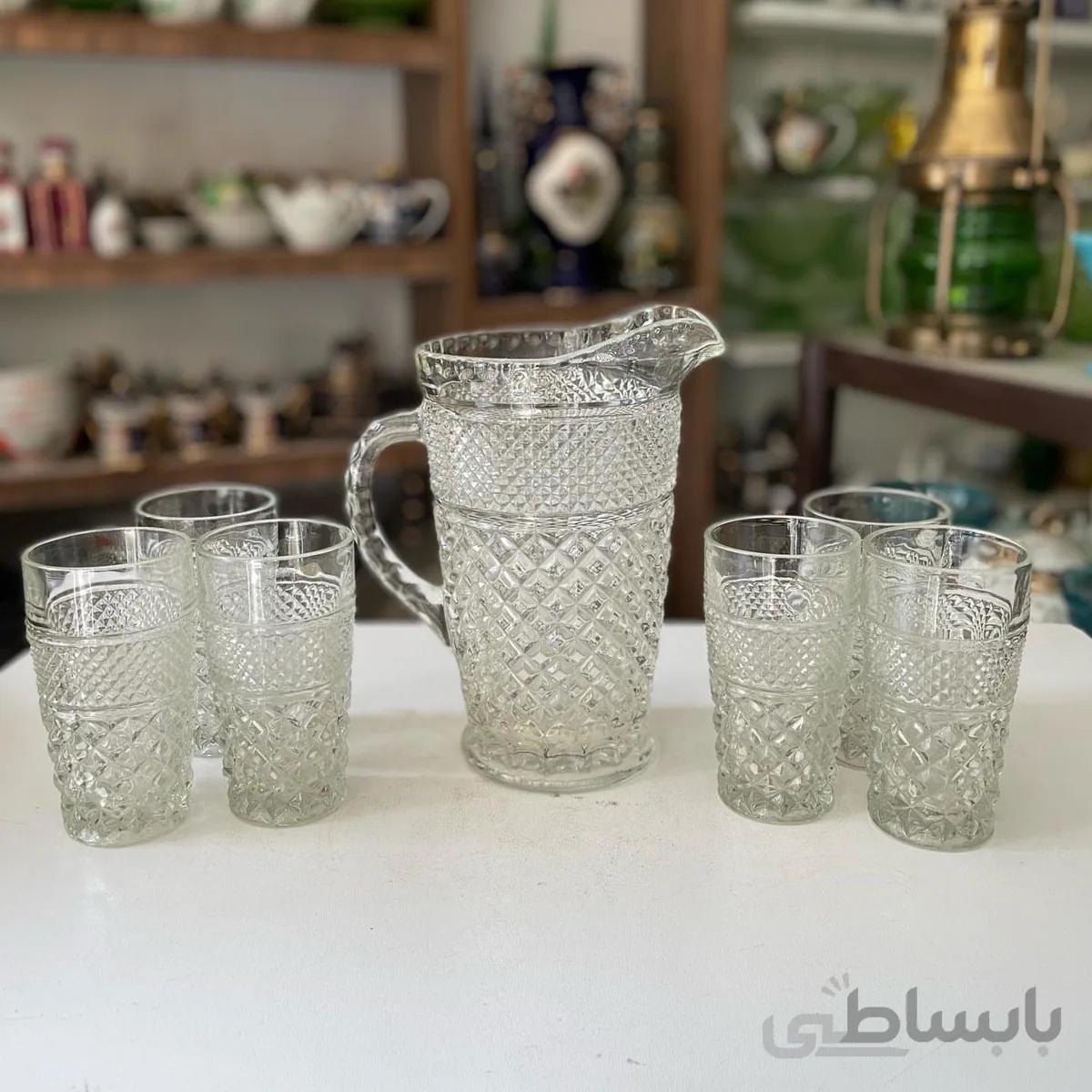 پارچ و لیوان خشتی آمریکایی اصل قدیمی کاملا سالم و نو ارتفاع پارچ ۲۴ لیوان ۱۴ سانت