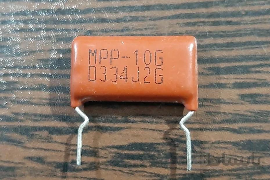POLYESTER 400V 330nF – خازن پلی استر، ۴۰۰ ولت، ۳۳۰ نانوفاراد