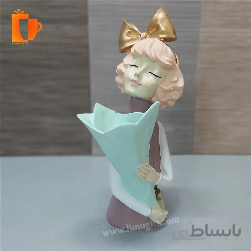 مجسمه پلی استری دختر گلدان به دست