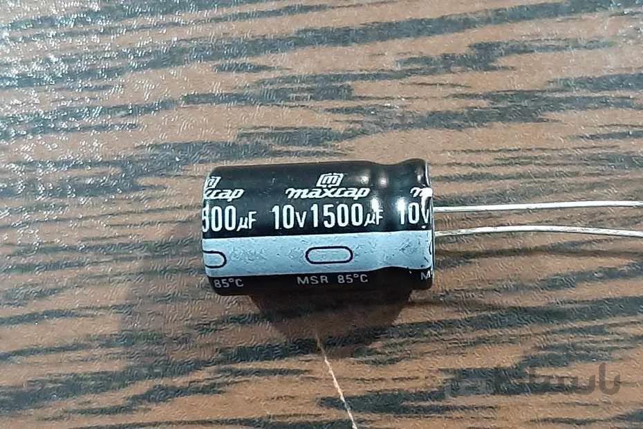 CAP 10V 1500uF – خازن الکترولیت، ۱۰ ولت، ۱۵۰۰ میکروفاراد