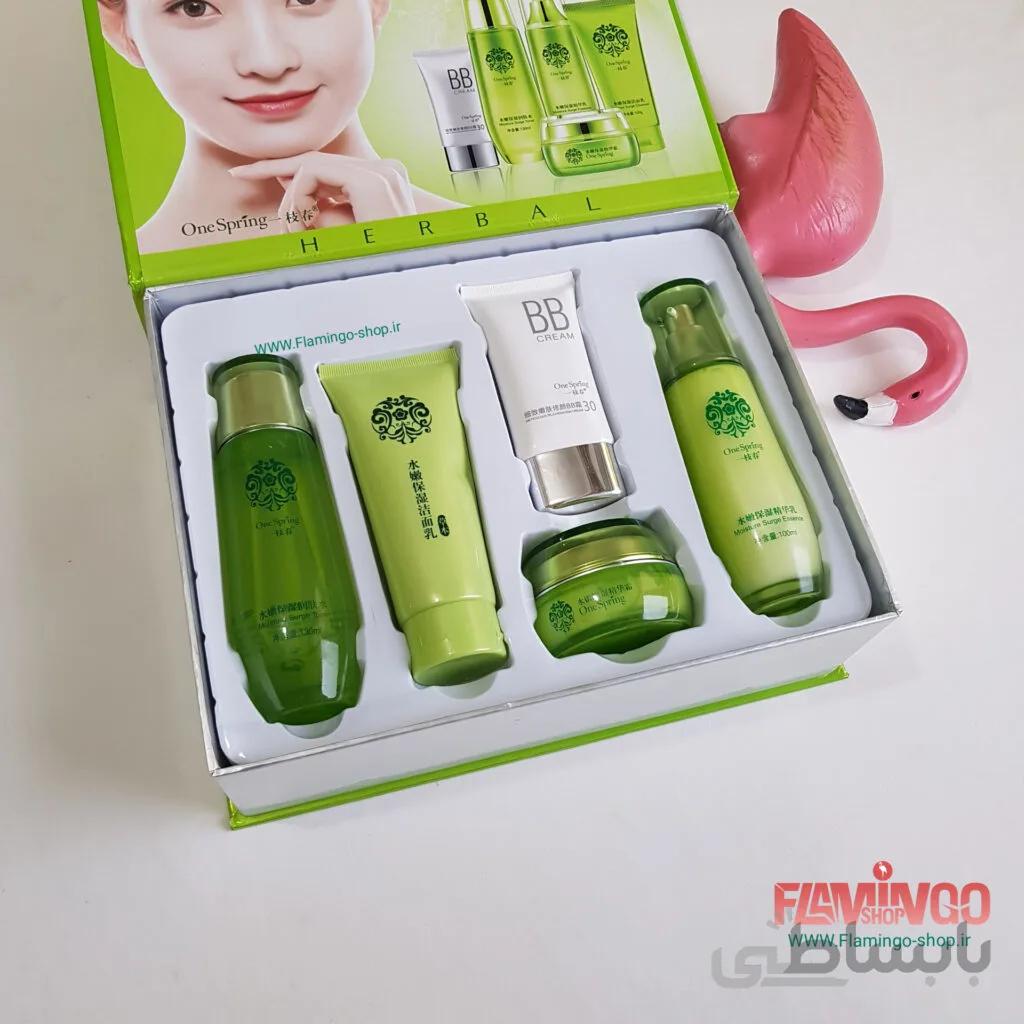 ست مرطوب کننده ی ضد پیری سبزیجات – One Spring Tender & Moisturizing Set