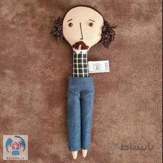 عروسک پارچه ای خانواده ی خسرو خان، خسرو خان