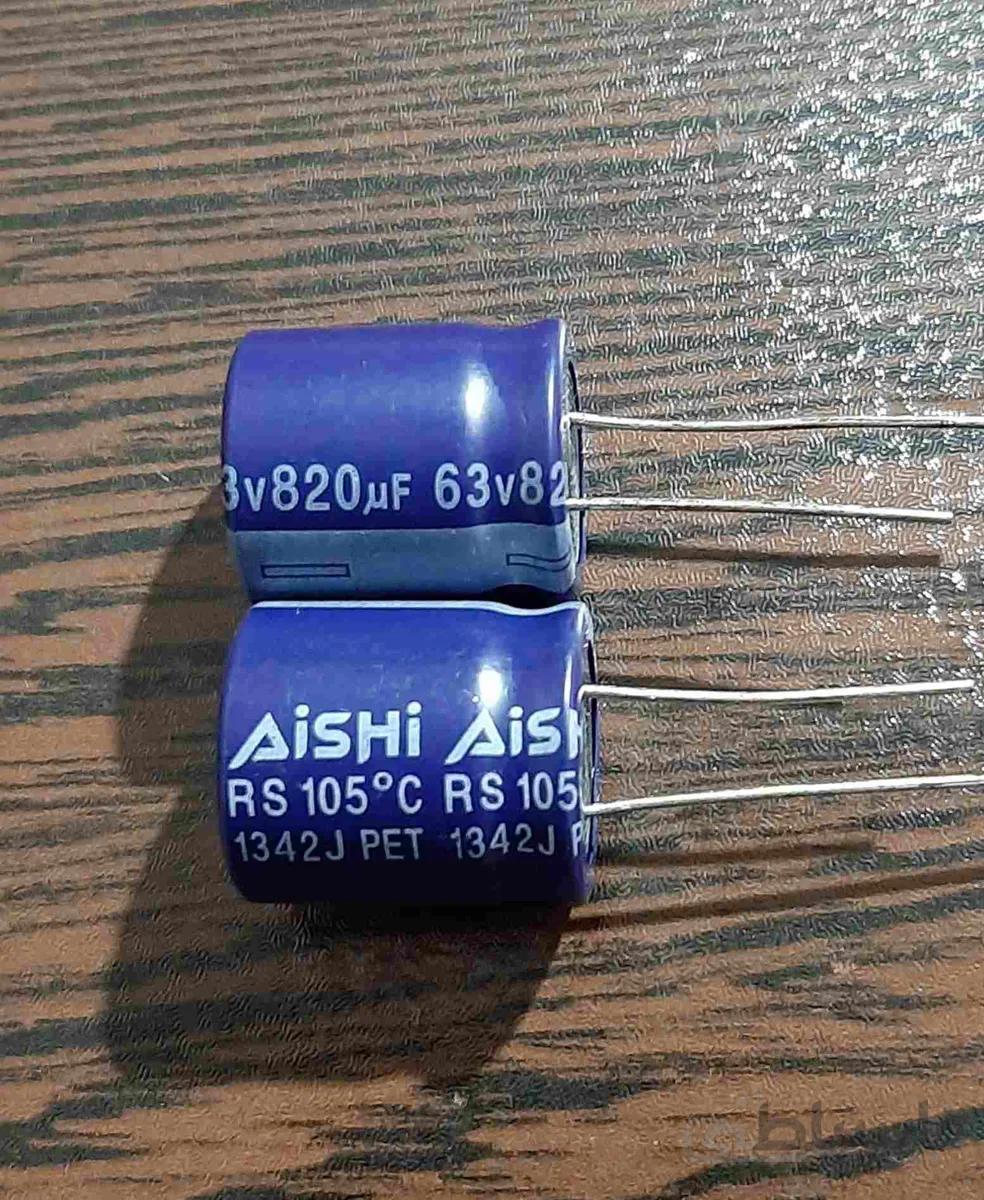 AiSHi 63V 820uF – خازن الکترولیت، ۶۳ ولت، ۸۲۰ میکروفاراد