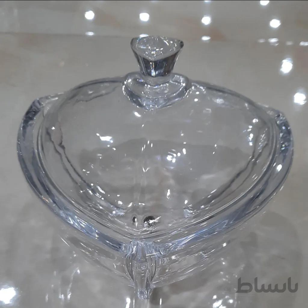 شکلات خوری ونا بی پایه
