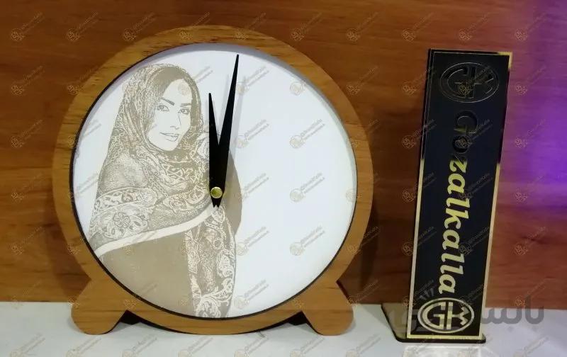 ساعت چهره رومیزی