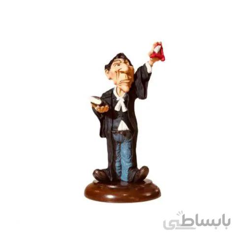 مجسمه طنز شخصیت آقای وکیل