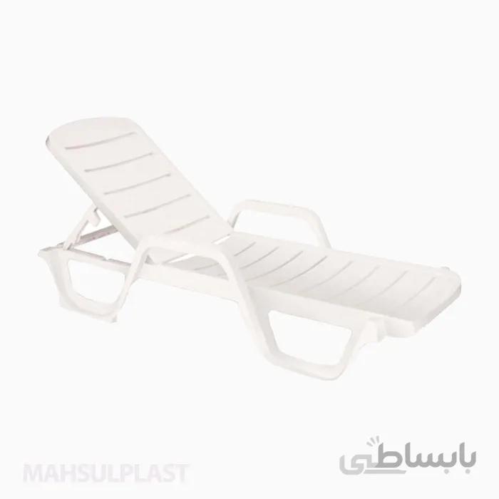 تخت کنار استخری آوانگارد