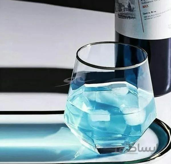 نیم لیوان لب نقره ای