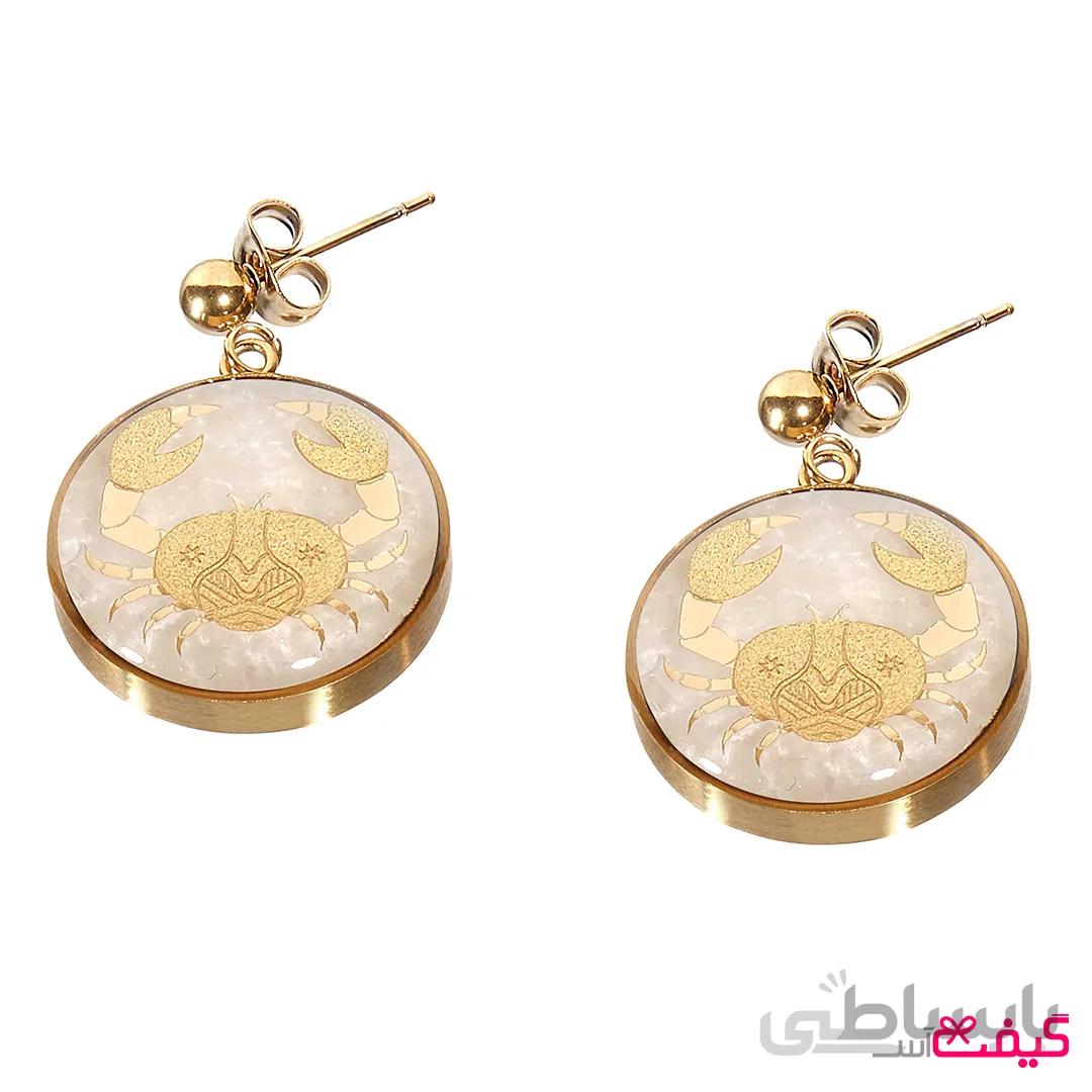 گوشواره سنگ اونیکس و ورق طلا طرح ماه تیر