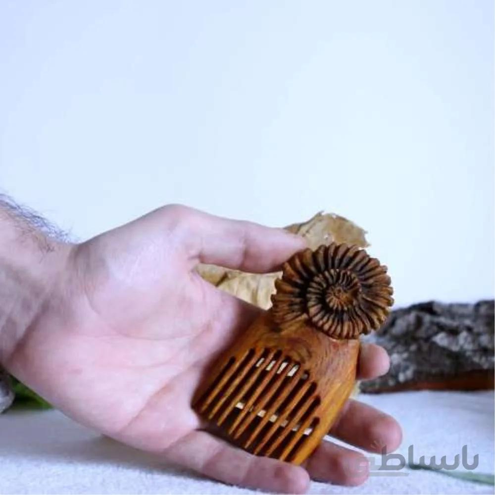 شانه چوبی دست ساز طرح آمونیت ا Handmade wooden comb ammonite design