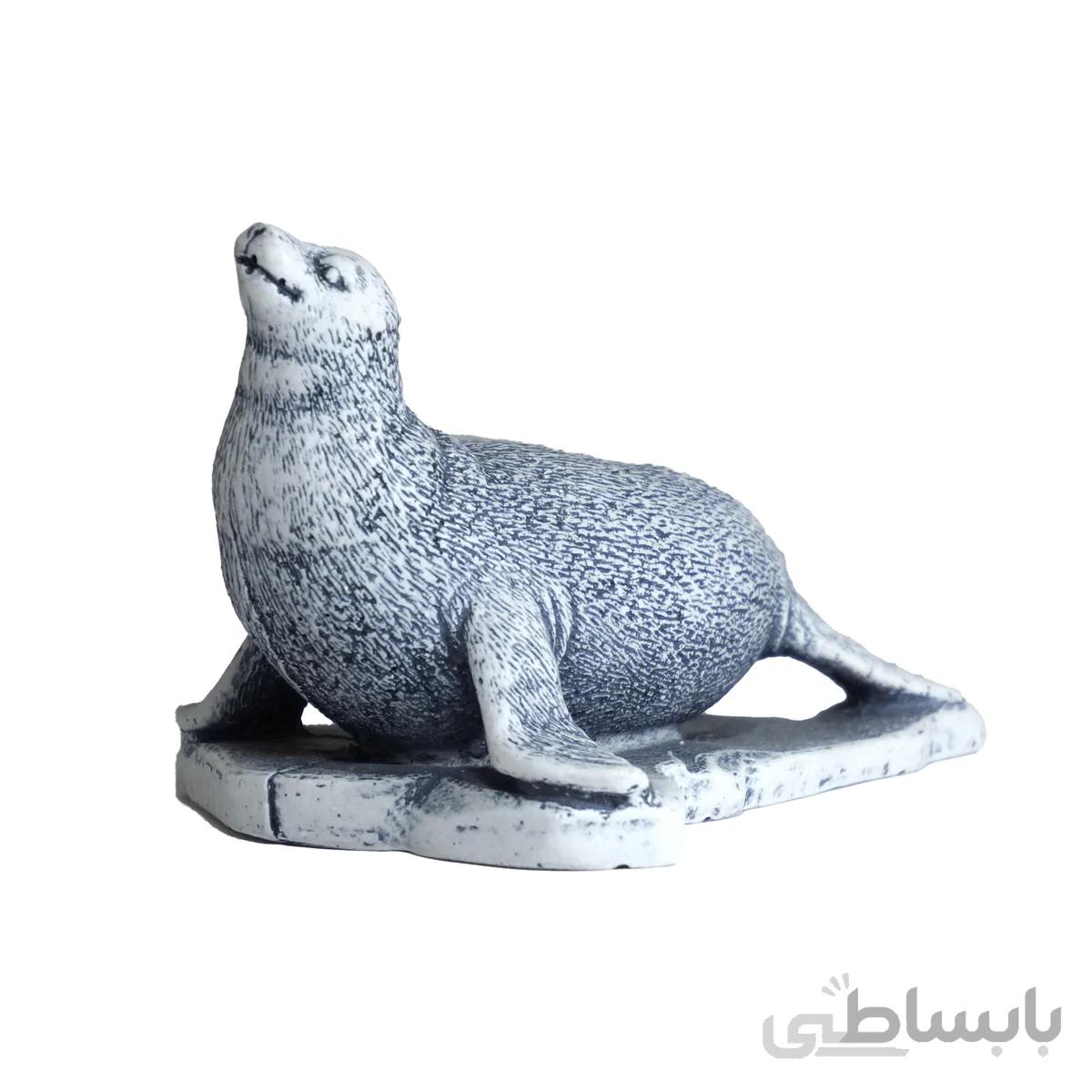 مجسمه شیر دریایی بزرگ