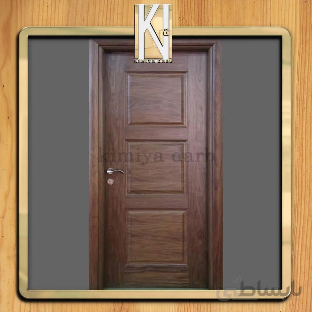 درب چوبی لوکس مدل سه قاب نیم برجسته کد 305