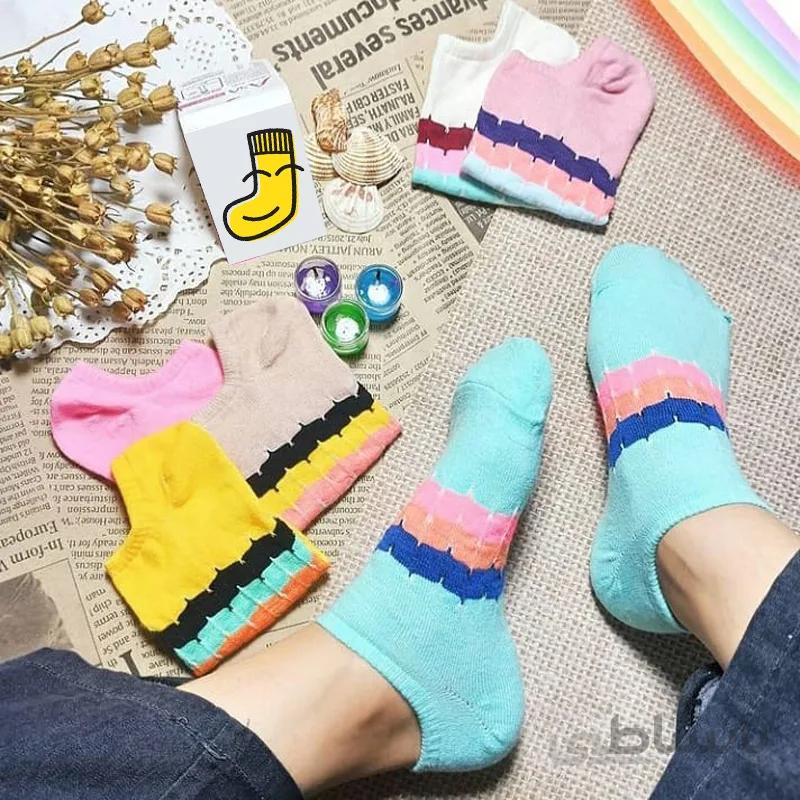 جوراب قوزکی زنانه با طرح برجسته رنگی