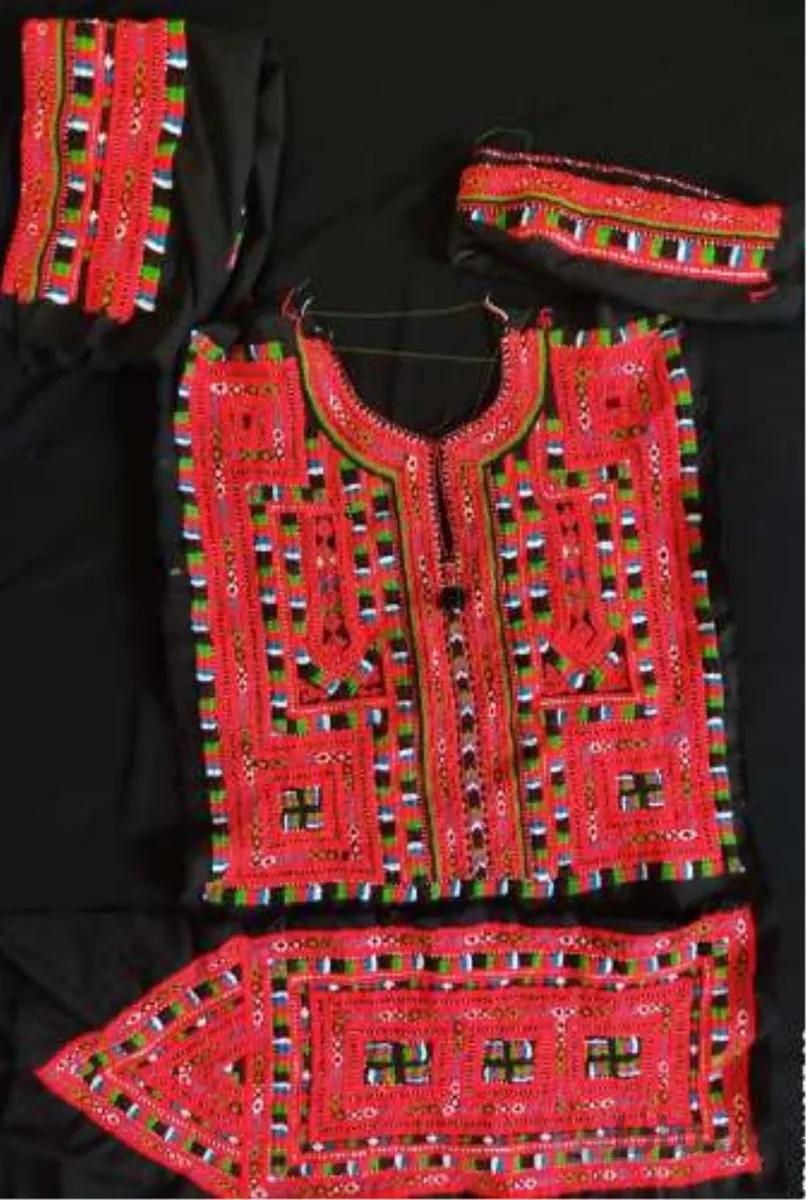 دمن دوچ ( لباس سنتی بلوچستان) ا Deman Doch (Balochistan traditional dress)