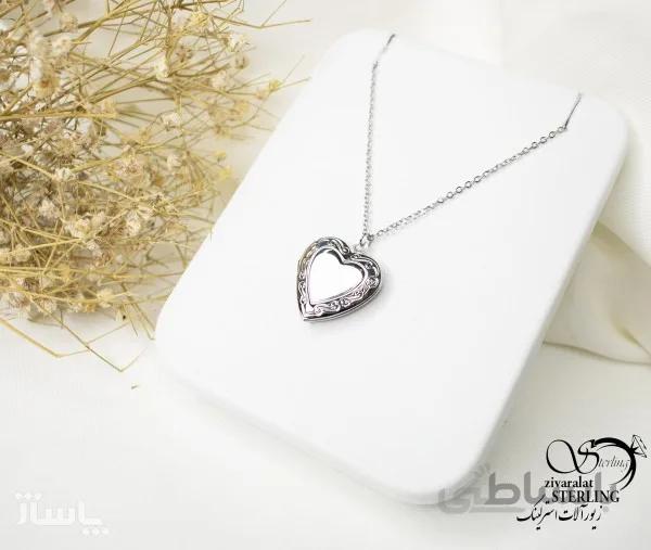 گردنبند زنانه قاب عکس طرح قلب نقره ای کد 657345
