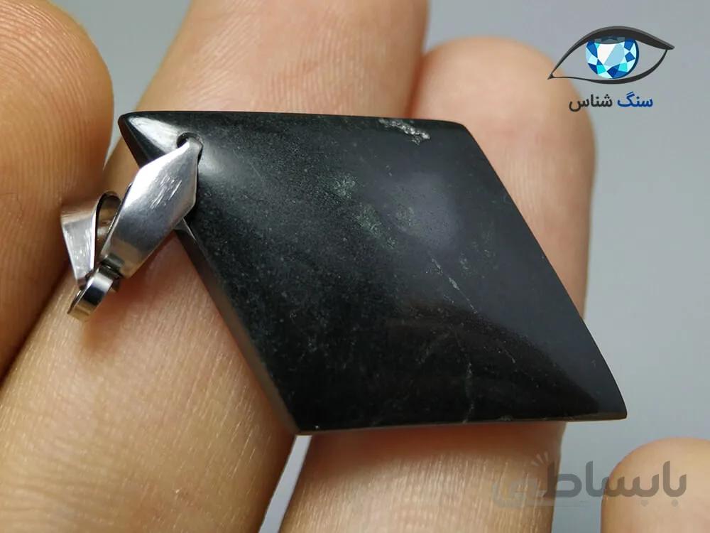 آویز یشم جیدایت سبز تیره 6.4 گرم