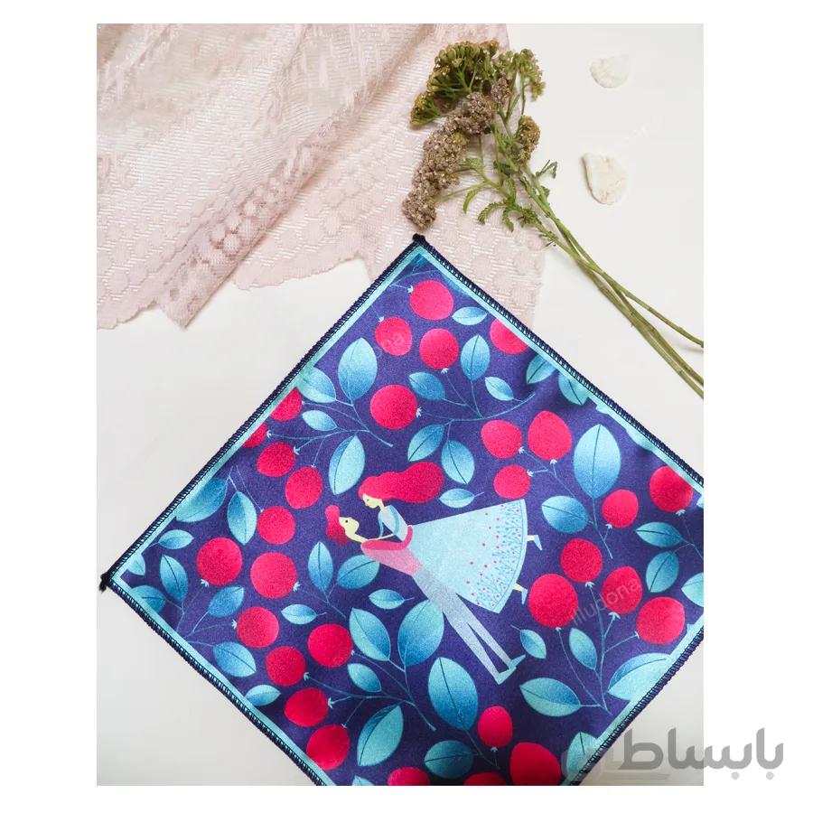 دستمال جیبی طرح باغ تمشک 3