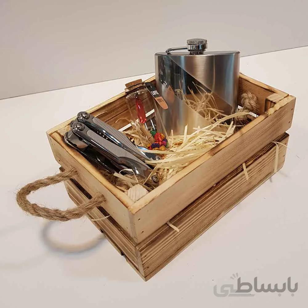 جعبه چوبی کوچک رنگ سوخته