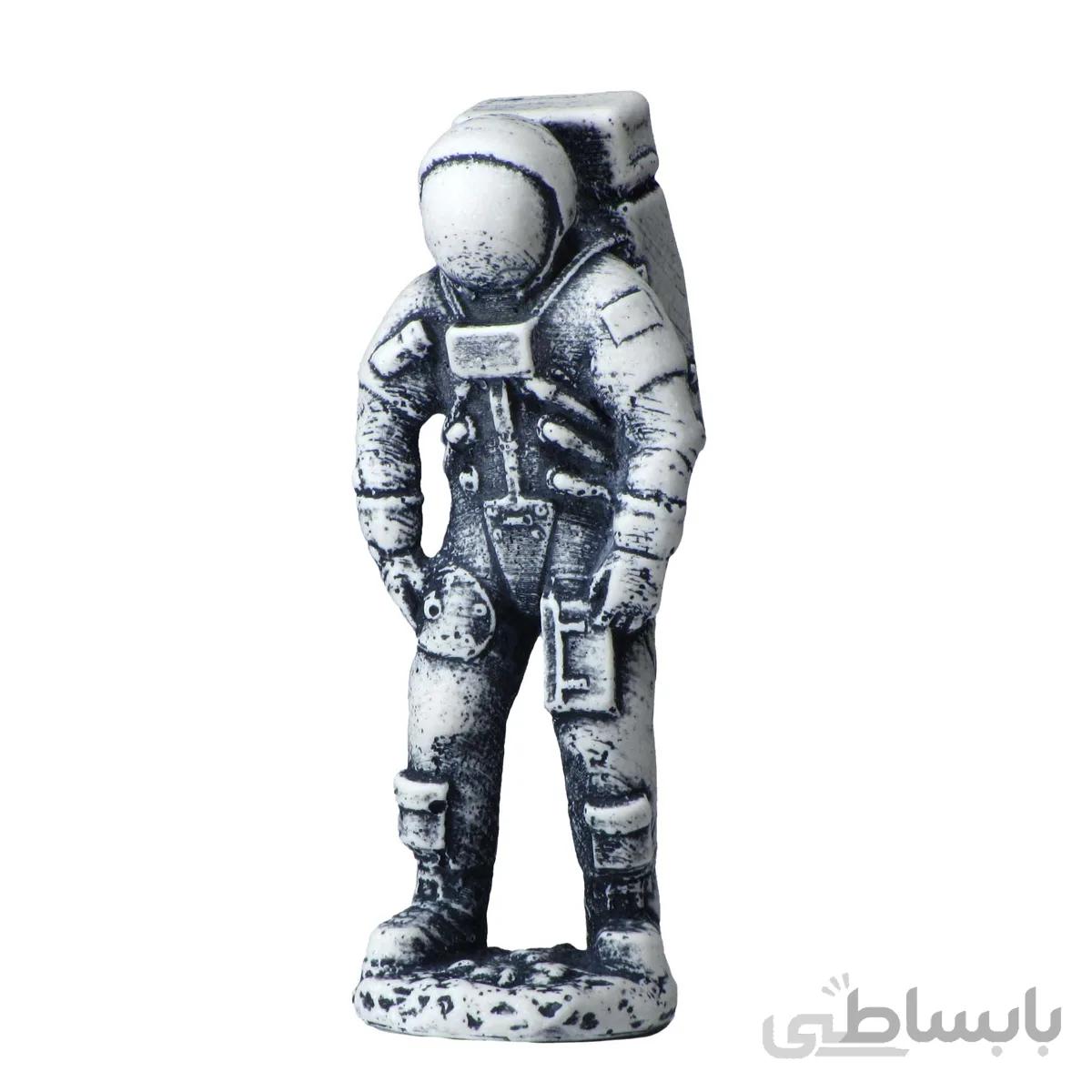 مجسمه فضانورد