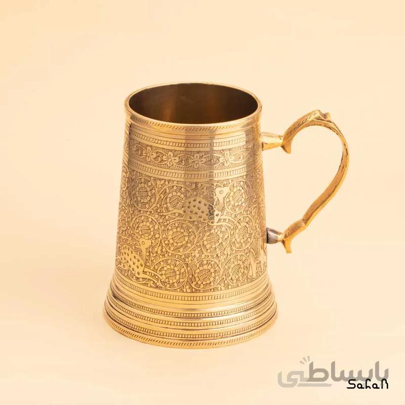 لیوان برنجی قلمزنی طلایی دسته دار