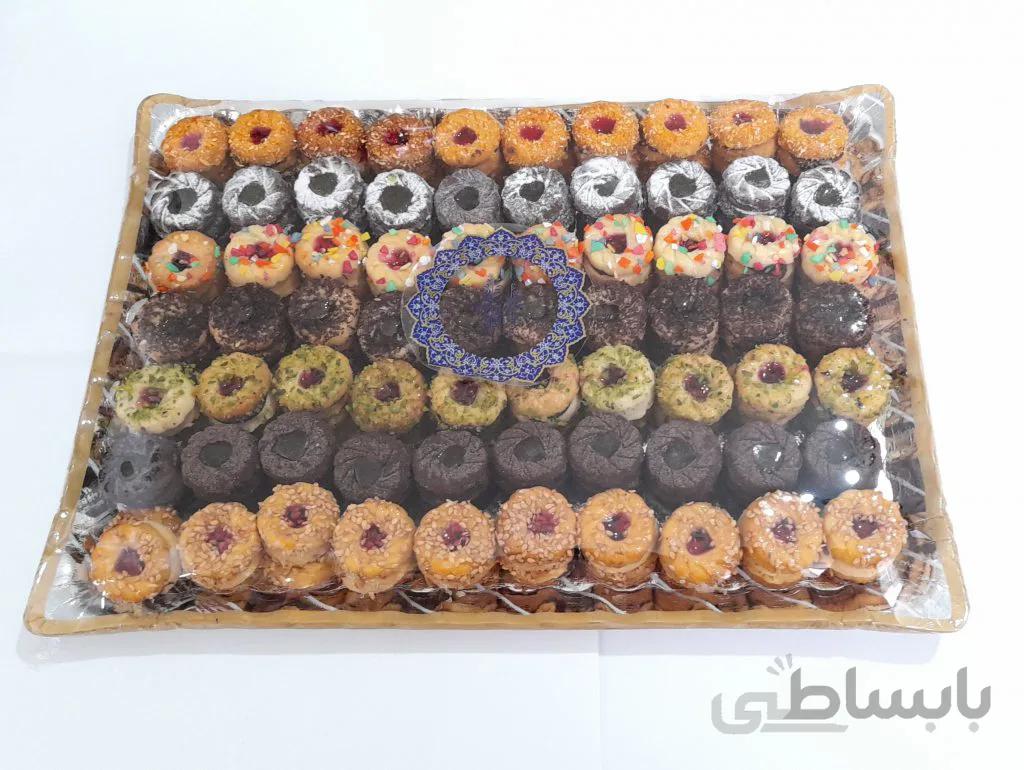 شیرینی با مغز مربا