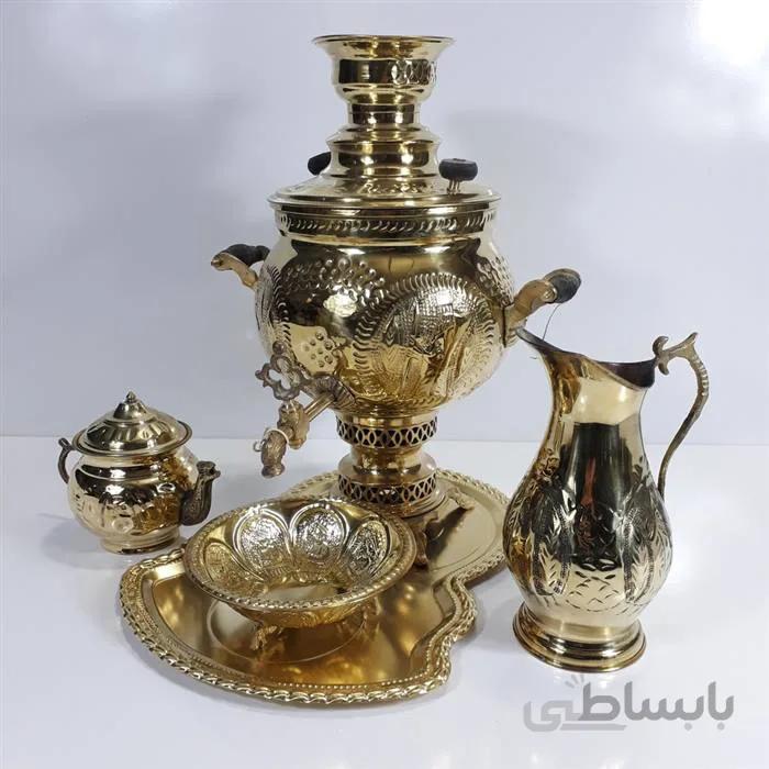 ست سماور زغالی برنجی چهار لیتری قلم کاری شده همراه پاسماوری ا ست سماور زغالی برنجی ضخیم همراه پاسماوری قلم کاری شده