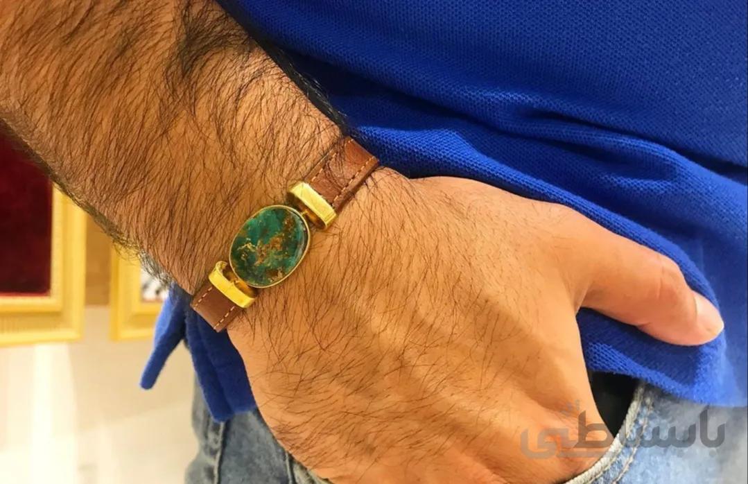 دستبند چرم به همراه نگین اصل فیروزه نیشابور کد ۱۰۱۷۶۲
