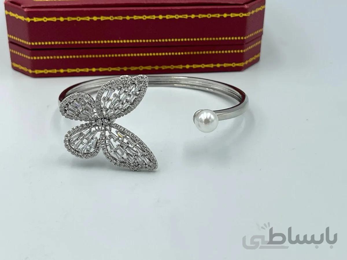 دستبند ترند پروانه و مروارید