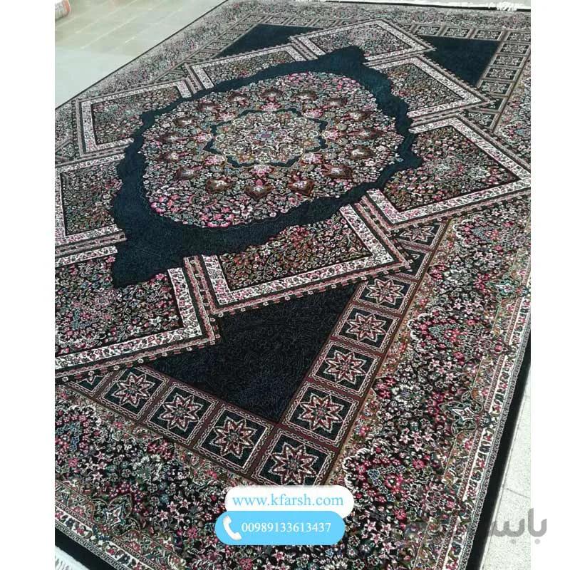 فرش ۵۰۰ شانه زمینه سرمه ای شلوغ