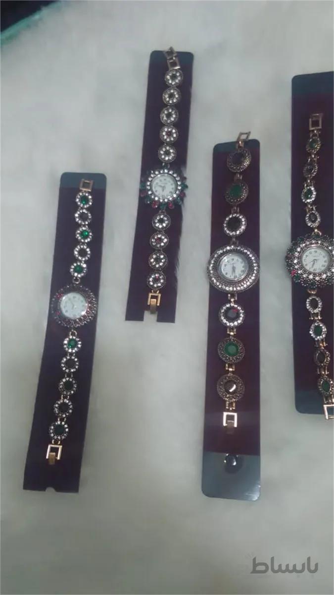 ساعت مچی زنانه سنتی درطرحهای مختلف وزیبا ا Watch lingerie traditional درطرحهای different industry