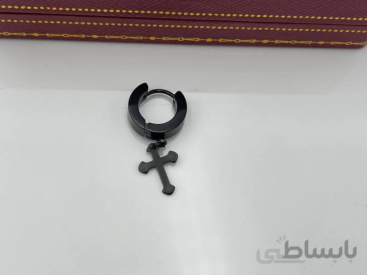 پیرسینگ صلیب مشکی حلقه ای