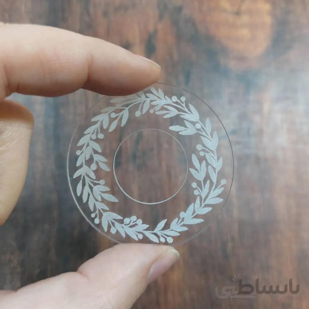 تگ شیشه ای برگ گرد