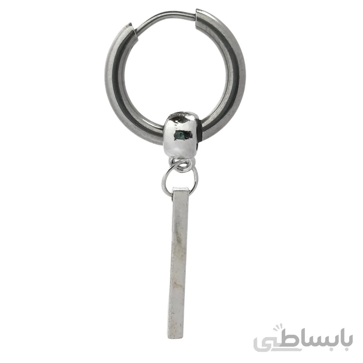 پیرسینگ گوش طرح مینیمال