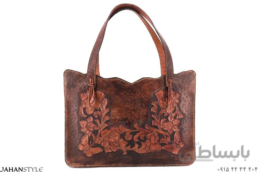 کیف دستی چرم طبیعی قلم‌زنی طرح ترنج
