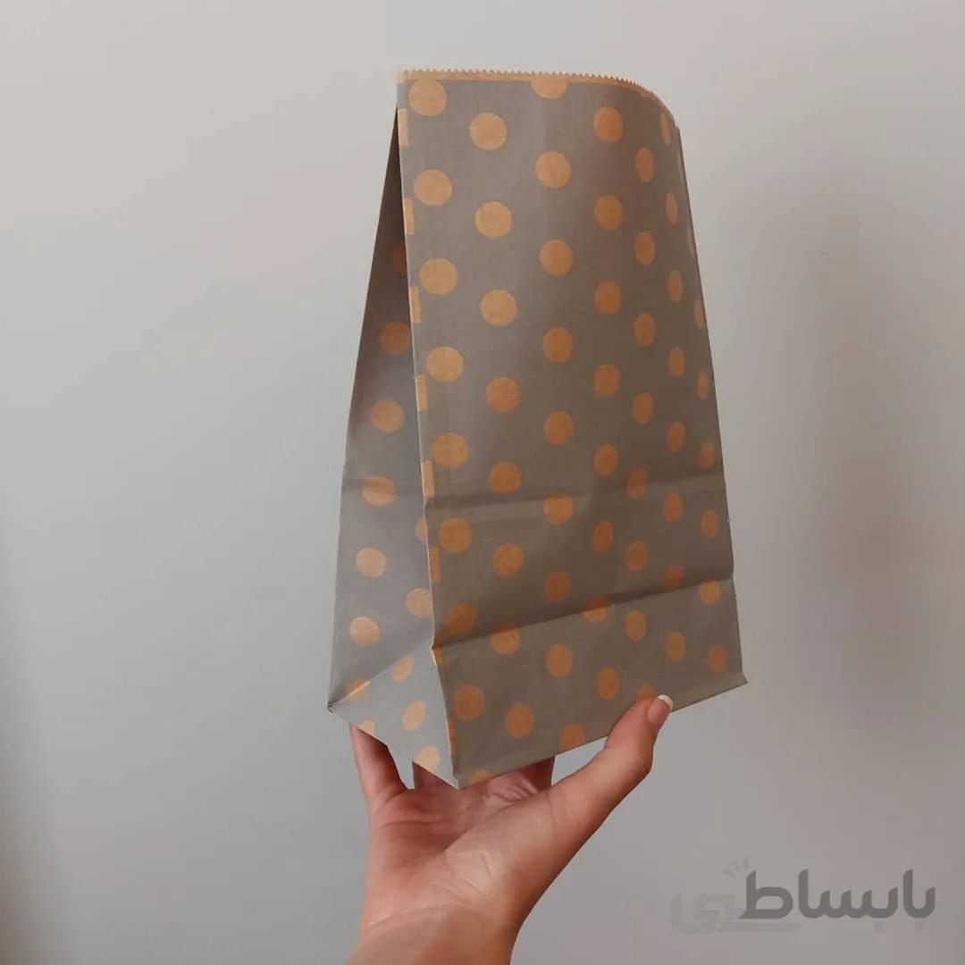 پاکت هدیه آبی خال خالی متوسط