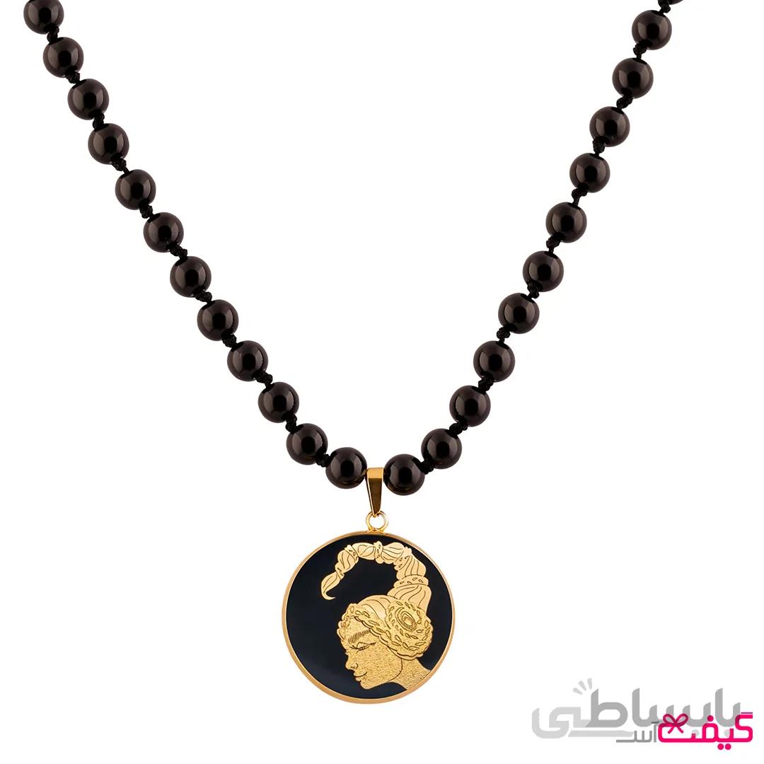 گردنبند سنگ اونیکس و ورق طلا ماه آبان