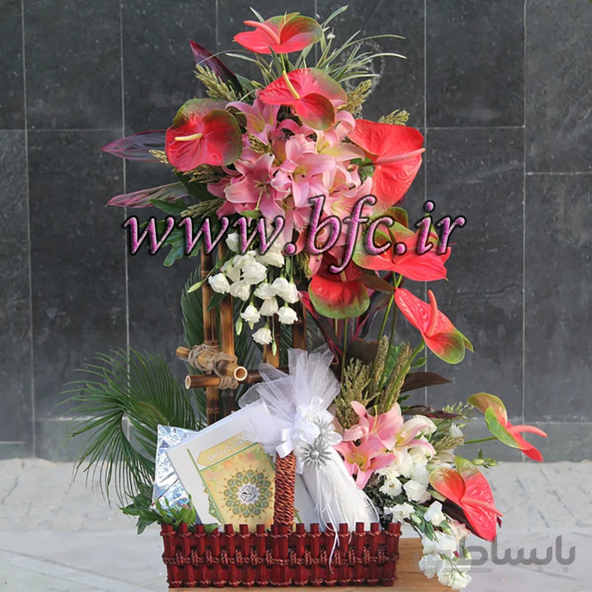 سبد گل و پارچه