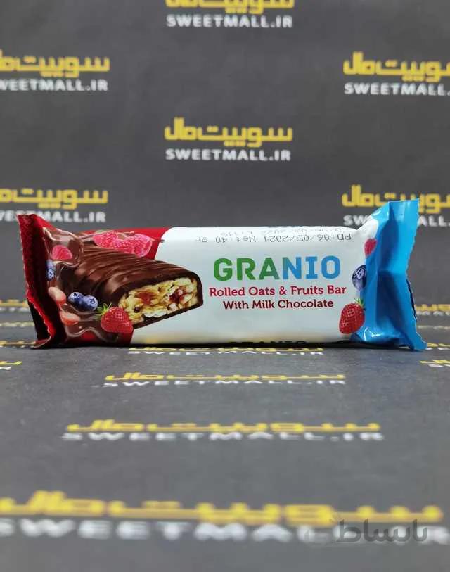 غلات بار گرانیو شکلاتی Granio-شکلات و تکه های توت فرنگی