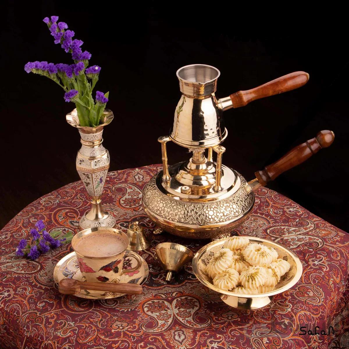 ست قهوه خوری برنجی طلایی و میناکاری کد 023