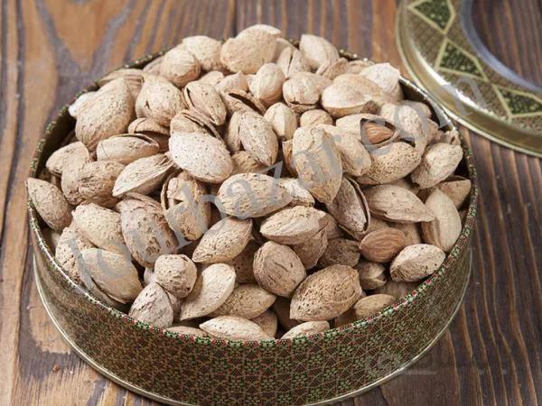 بادام پوست کاغذی بی نمک