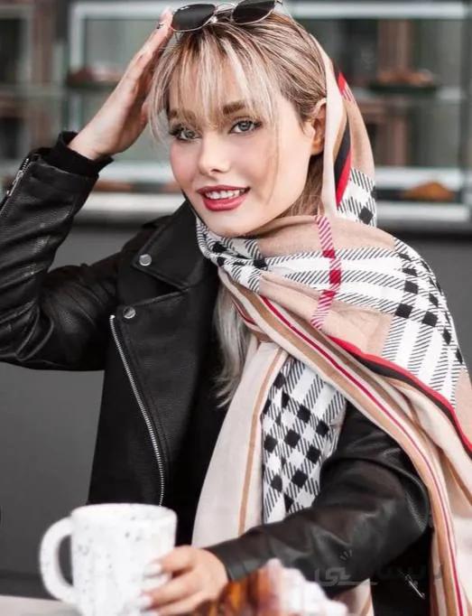 شال نخی Burberry