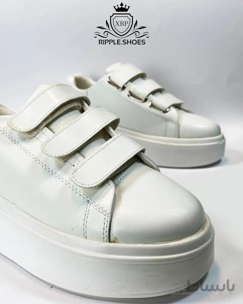 کتانی دخترانه چسبی سفید مدل Alexander mcqueen