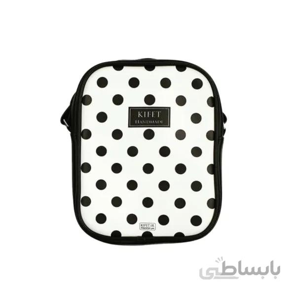 کیف دوشی توپی زمینه سفید