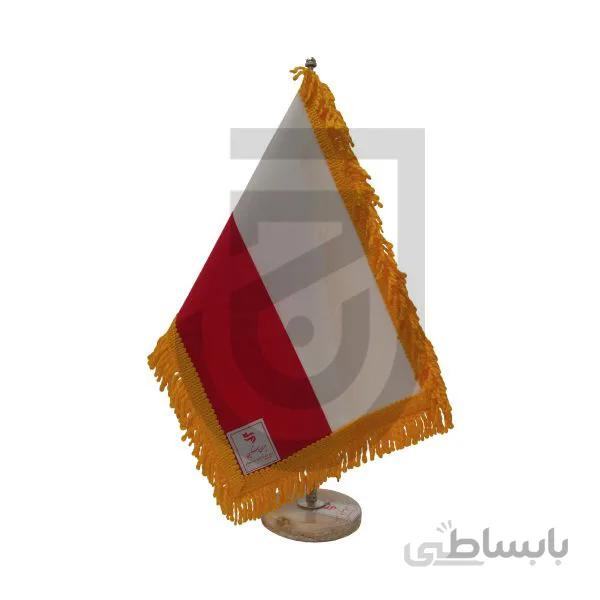 پرچم لهستان دور ریشه