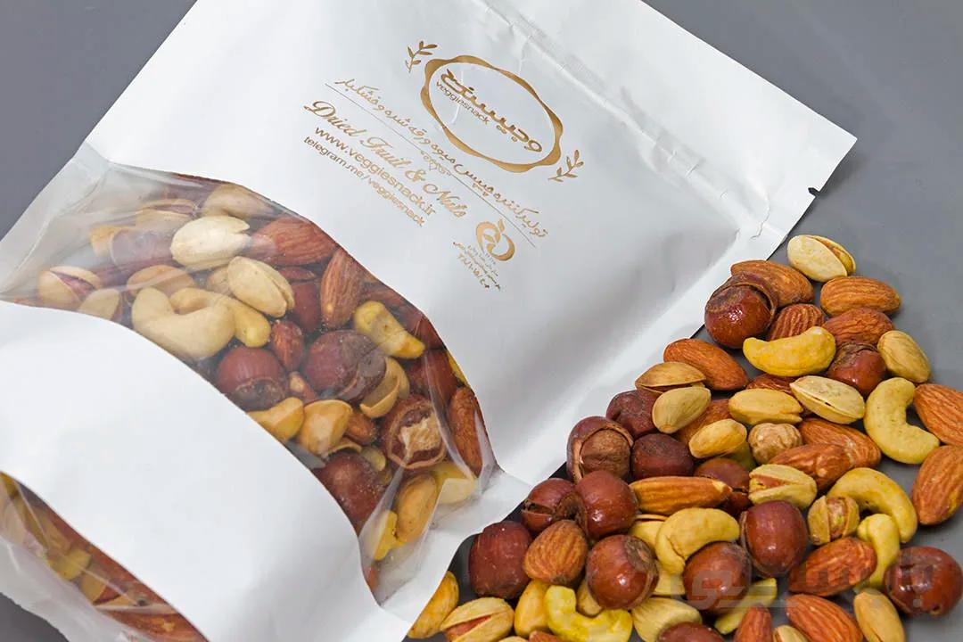 اجیل مخلوط شور با تخمه