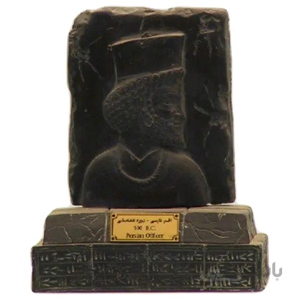 مجسمه تندیس و پیکره شهریار مدل افسر پارسی کد mo2550