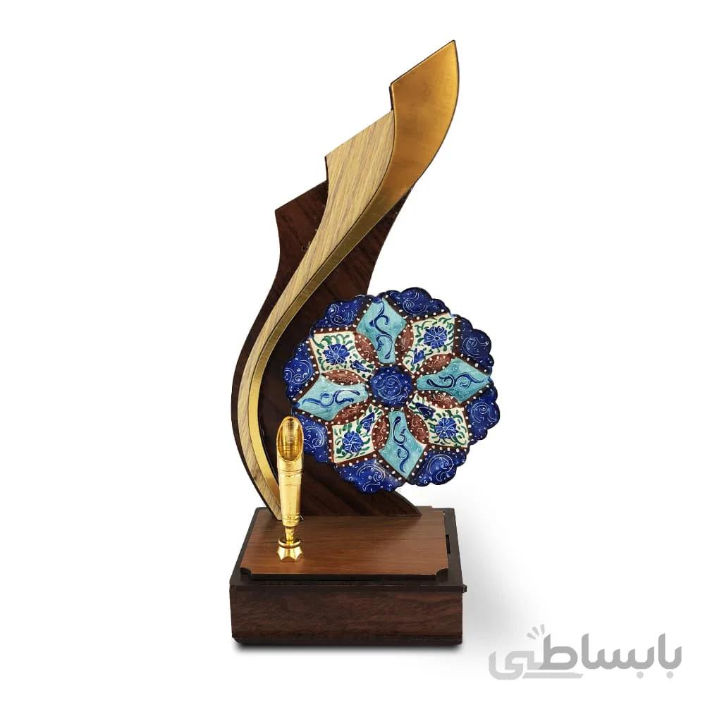 تندیس میناکاری با قلمدان