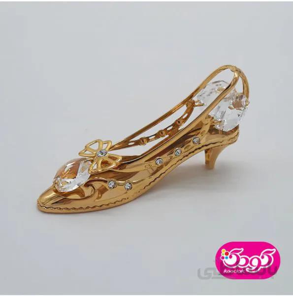دکوری طلایی طرح کفش