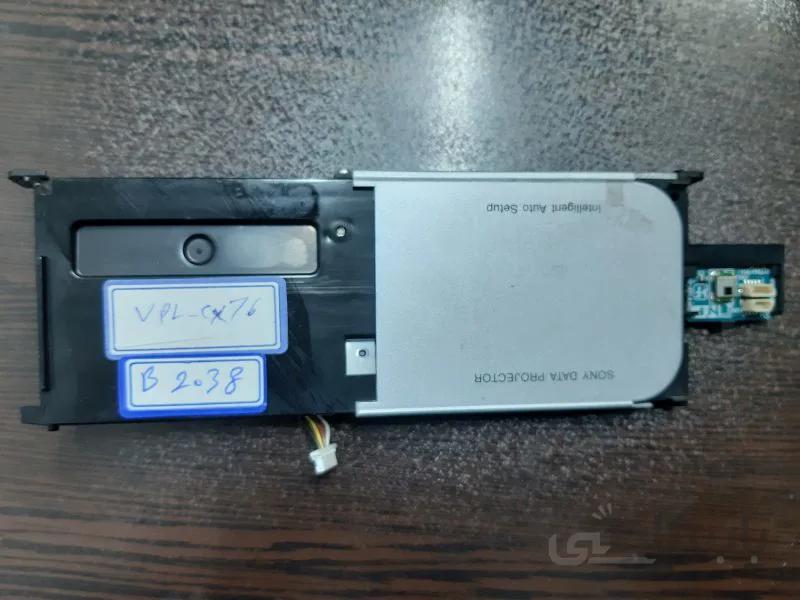 درب لنز ویدیو پروژکتور سونی VPL CX76